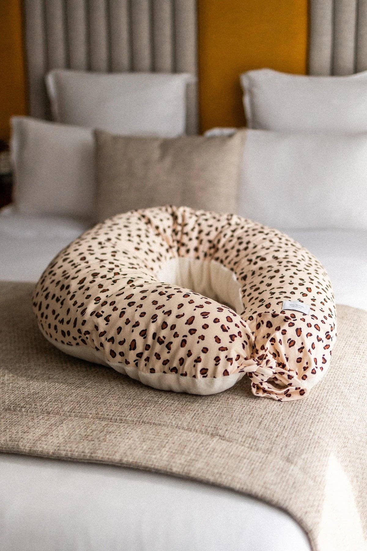 Pregnancy & Nursing Pillow – Graou Leopard