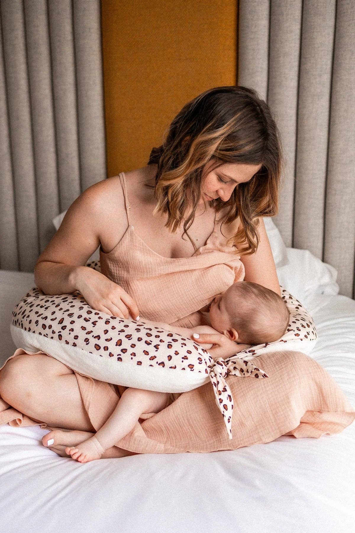 Pregnancy & Nursing Pillow – Graou Leopard