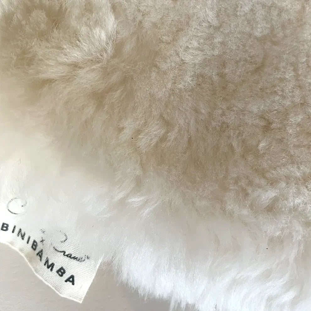 LEVO Merino Sheepskin – Milk