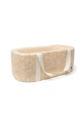 baby bassinet met bloemenprint