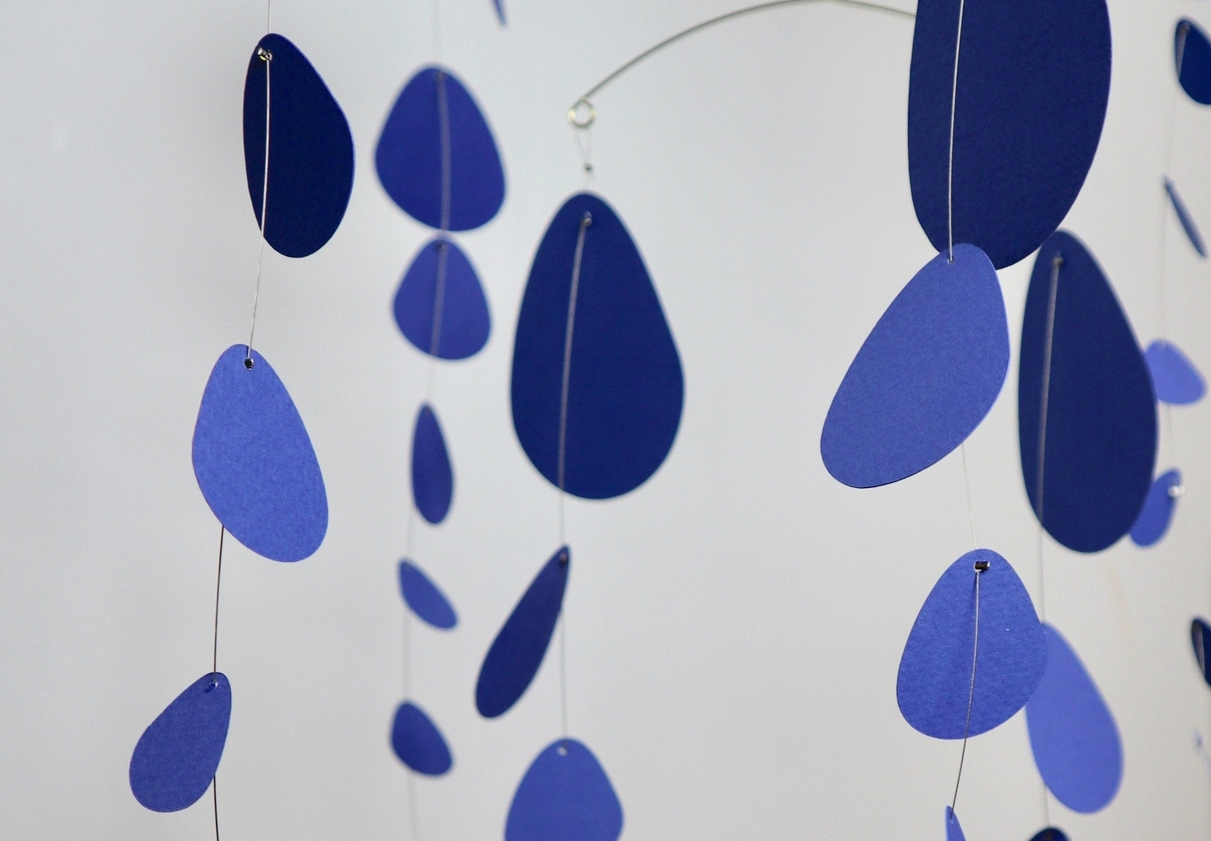 N.04 blue kinetic mobile