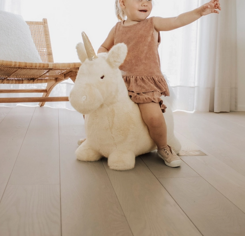 Bouncy unicorn