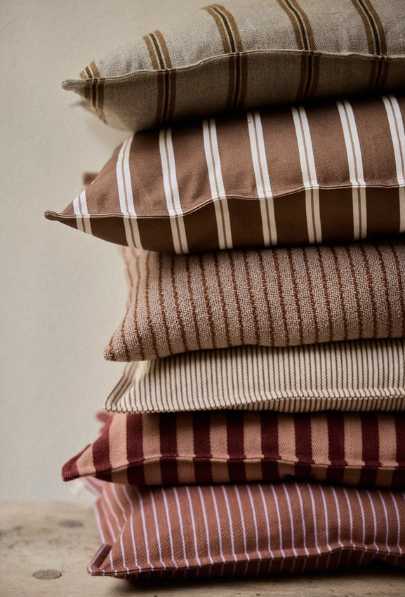 Striped cotton woven cushion