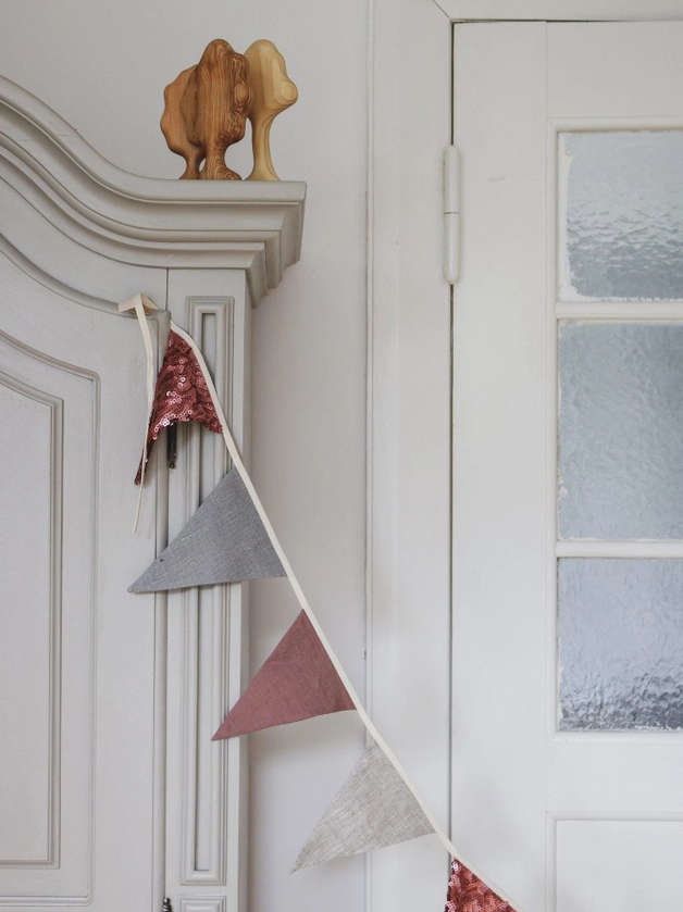 sequined garland